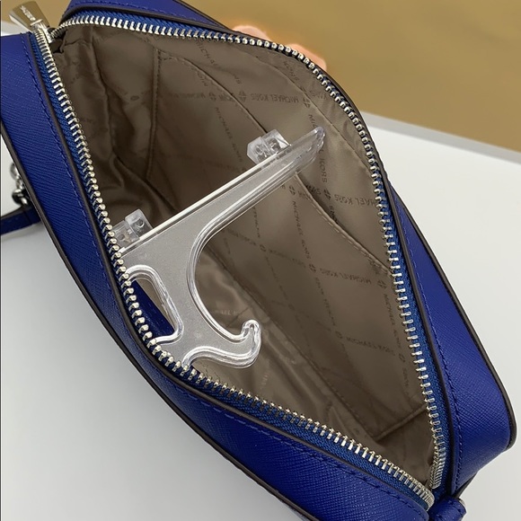 MICHAEL KORS JET SET ITEM LG EW CROSSBODY LEATHER - Picture 11 of 16